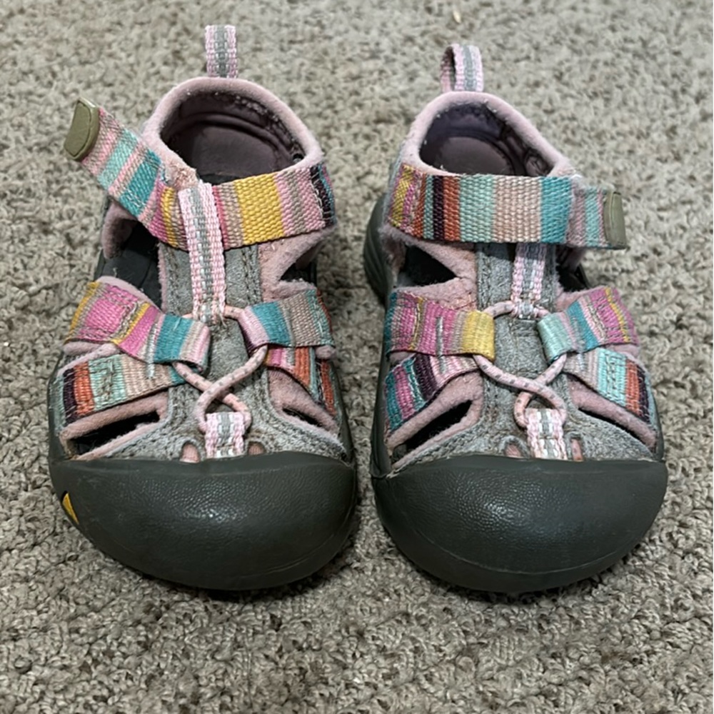 Size 5 Toddler Keens